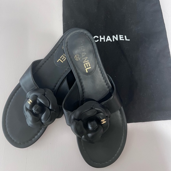 Chanel Camellia black lamb skin sandals in excellent, gently used condition. - Picture 1 of 5